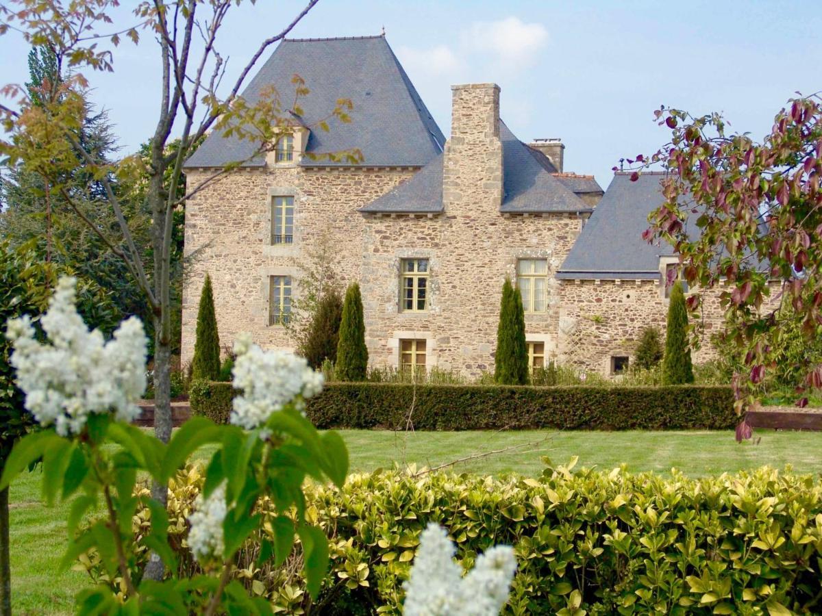 B&B Le Plessix - Manoir Le Plessix Madeuc Corseul Εξωτερικό φωτογραφία